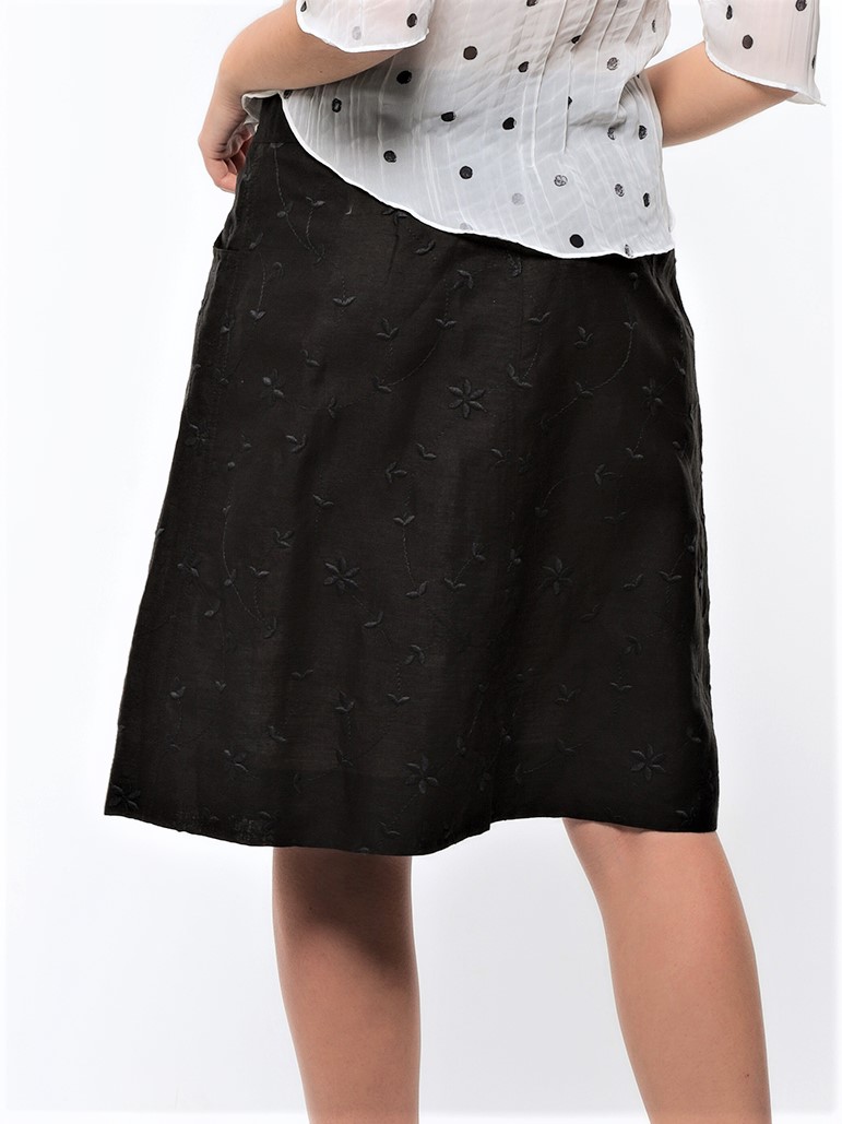 Summer skirt midi trapeze in black embroidered linen